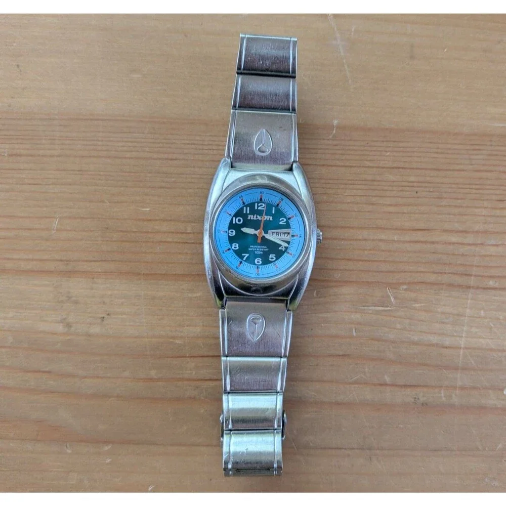 Nixon The Small Don Japanese Quartz (Battery-Powered) Blue Dial Women's Watch
